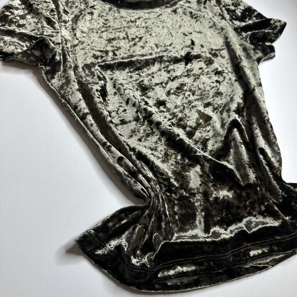 Free People Crushed Velvet Baby Tee XS Stretch Goth Grunge Witchy Soft Y2K Top - Picture 5 of 9